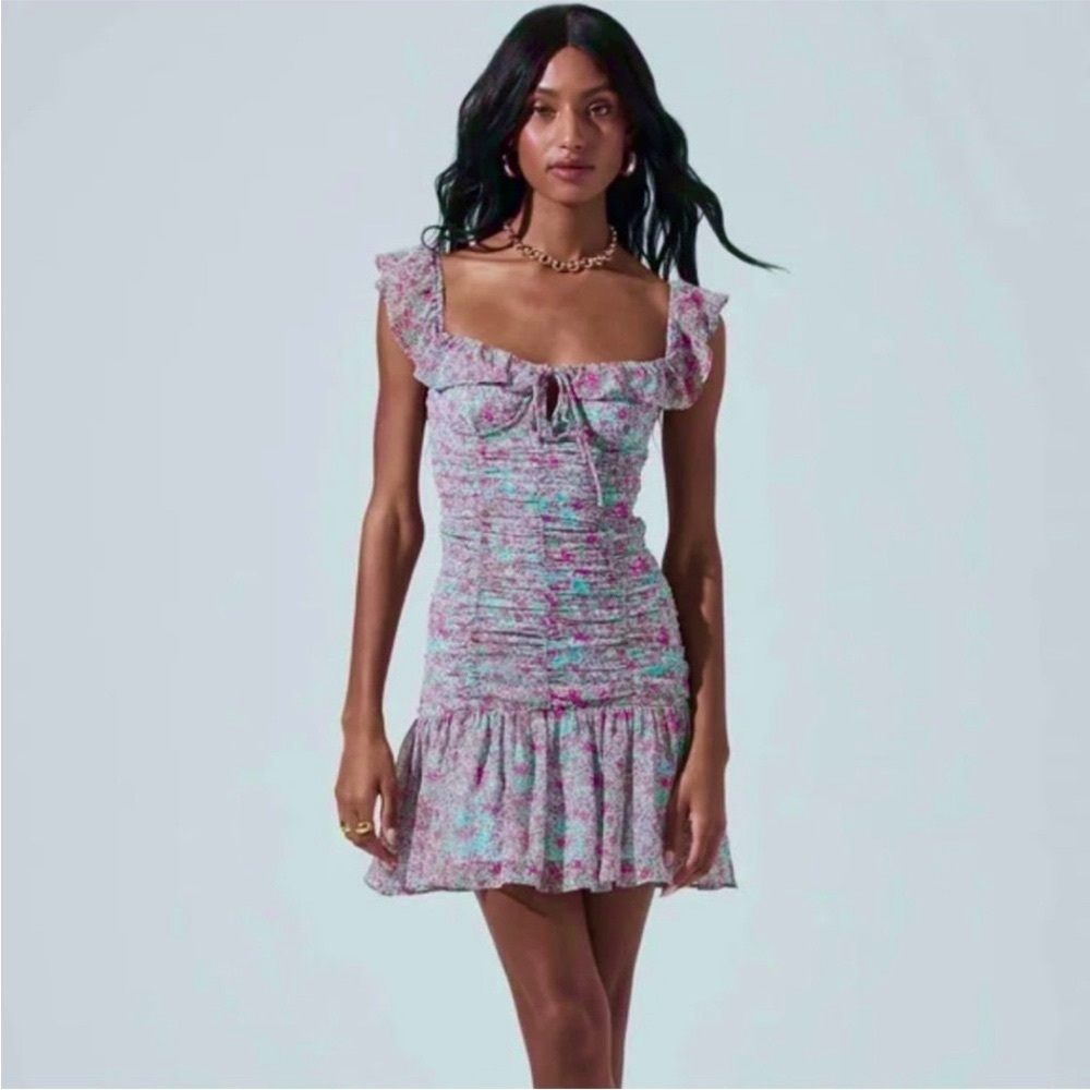 NWOT ASTR The Label Blue Floral Ruched Sweetheart Mini Dress - Picture 2 of 14